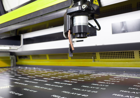 LS1000XP laser engraving machine engraving on plastic